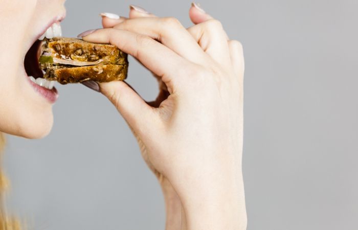 Gesund beginnt im Mund: Kau Dich fit!